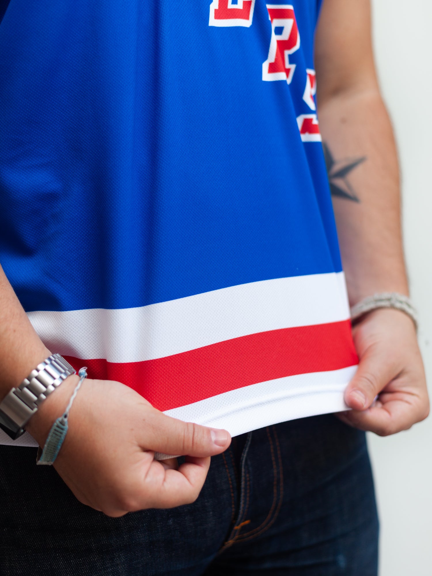 newyorkrangershockeytank materialclose up life.jpg newyorkrangershockeytank materialclose up life.jpg